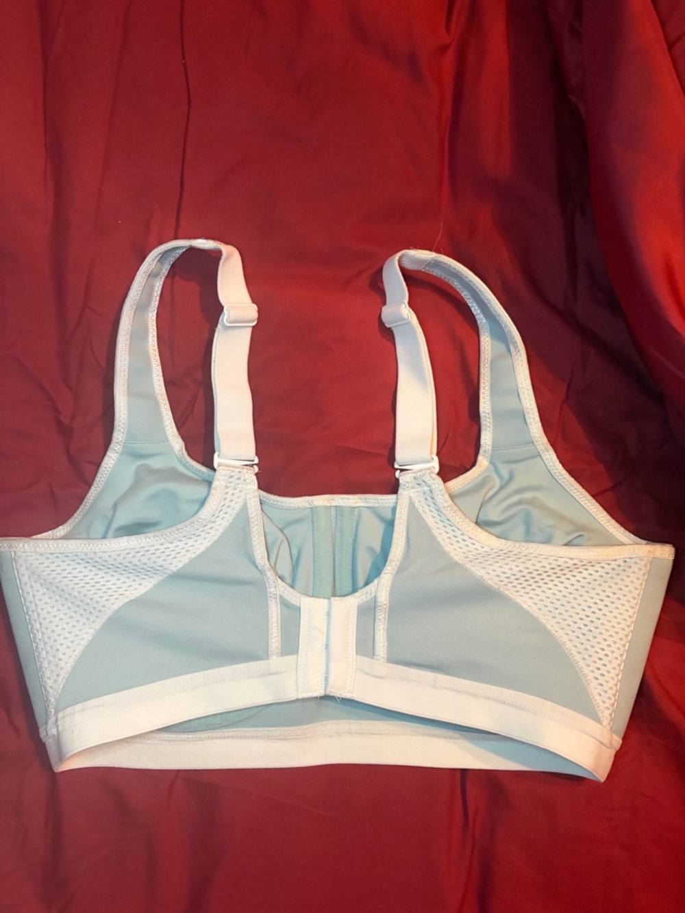 🦋Wacoal Light Blue Soft Support Sports Bra🦋 - Picture 2 of 3